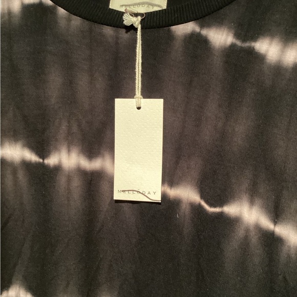 NWT Melloday Shirt Size medium - Picture 2 of 4